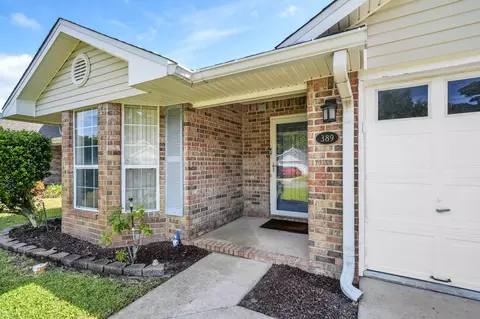 389 Pristine Water Ln, Mary Esther, FL 32569
