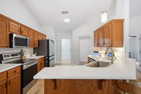 Kitchen - 2370 Barberee Dr, Crestview, FL 32536 photo 3 of 5