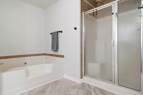 Bath - 2370 Barberee Dr, Crestview, FL 32536 photo 2 of 5