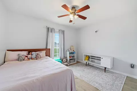 Bedroom - 2370 Barberee Dr, Crestview, FL 32536 photo 3 of 3