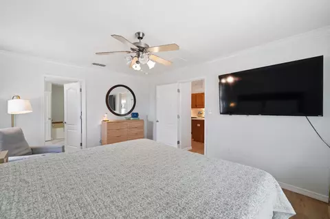 Bedroom - 2370 Barberee Dr, Crestview, FL 32536 photo 2 of 3