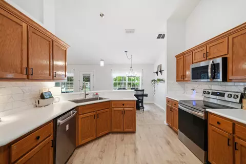 Kitchen - 2370 Barberee Dr, Crestview, FL 32536 photo 1 of 5
