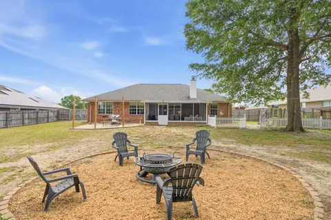 Exterior - 2370 Barberee Dr, Crestview, FL 32536 photo 6 of 12