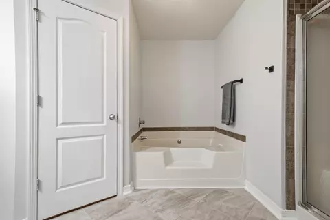 Bath - 2370 Barberee Dr, Crestview, FL 32536 photo 1 of 5