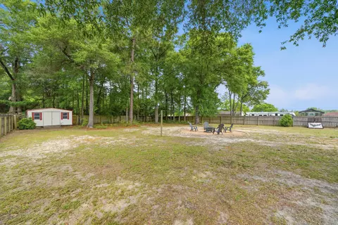Exterior - 2370 Barberee Dr, Crestview, FL 32536 photo 11 of 12