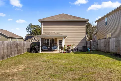 Exterior - 239 Wainwright Dr, Crestview, FL 32539 photo 7 of 7