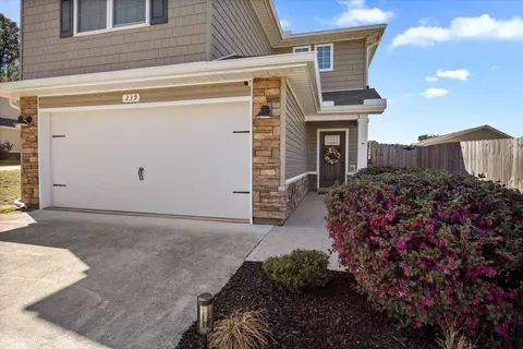 Exterior - 239 Wainwright Dr, Crestview, FL 32539 photo 2 of 7