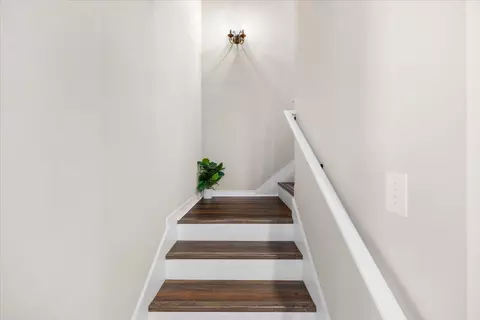 Entry Way - 239 Wainwright Dr, Crestview, FL 32539 photo 4 of 4