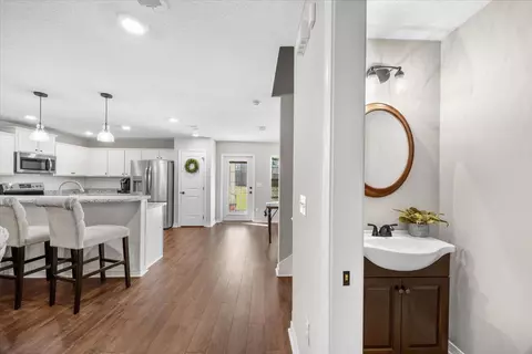 Entry Way - 239 Wainwright Dr, Crestview, FL 32539 photo 1 of 4