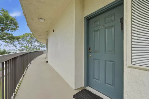 214 SW Miracle Strip Pkwy #A305, Fort Walton Beach, FL 32548