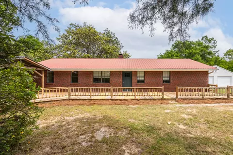 955 Bob Mccaskill Dr, Defuniak Springs, FL 32433