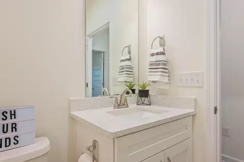 Bath - 3105 Holley Dr, Crestview, FL 32539 photo 4 of 4