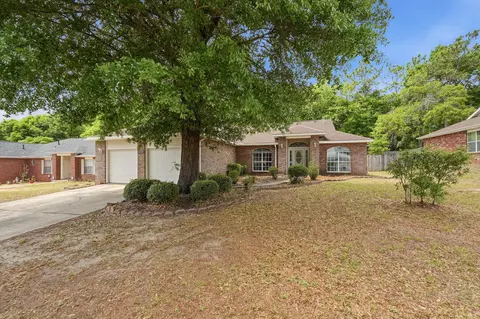 Exterior - 123 Steeplechase Dr, Crestview, FL 32539 photo 3 of 5