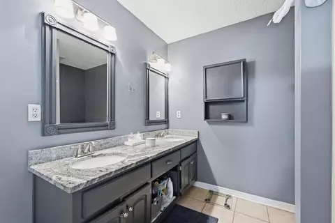 Bath - 123 Steeplechase Dr, Crestview, FL 32539 photo 1 of 3