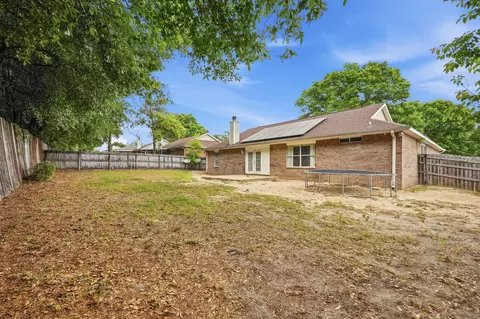 Exterior - 123 Steeplechase Dr, Crestview, FL 32539 photo 1 of 5