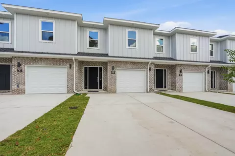 704 Ferguson Dr #4, Fort Walton Beach, FL 32547