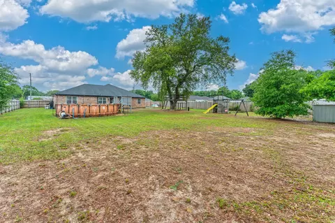 Exterior - 1681 Lady Ln, Baker, FL 32531 photo 4 of 10