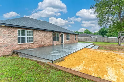 Exterior - 1681 Lady Ln, Baker, FL 32531 photo 8 of 10