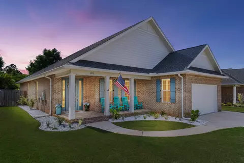 176 Raiders Trl, Valparaiso, FL 32580