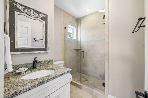 Bath - 1886 Baytowne Loop, Miramar Beach, FL 32550 photo 4 of 5