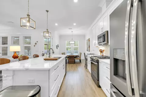 Kitchen - 1166 Deer Moss Loop, Niceville, FL 32578 photo 6 of 7
