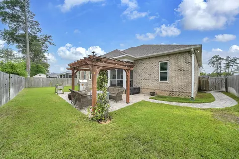 Exterior - 1166 Deer Moss Loop, Niceville, FL 32578 photo 10 of 13