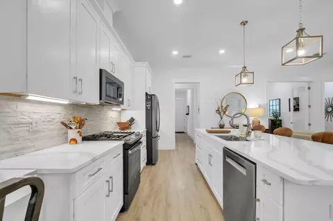 Kitchen - 1166 Deer Moss Loop, Niceville, FL 32578 photo 7 of 7