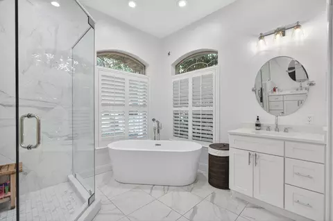 Bath - 256 Leaning Pines Loop, Destin, FL 32541 photo 1 of 6
