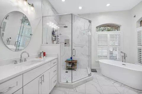 Bath - 256 Leaning Pines Loop, Destin, FL 32541 photo 2 of 6
