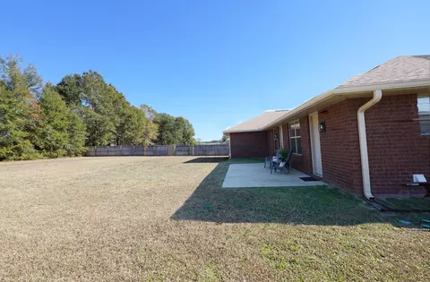 Exterior - 2391 Barberee Dr, Crestview, FL 32536 photo 7 of 11