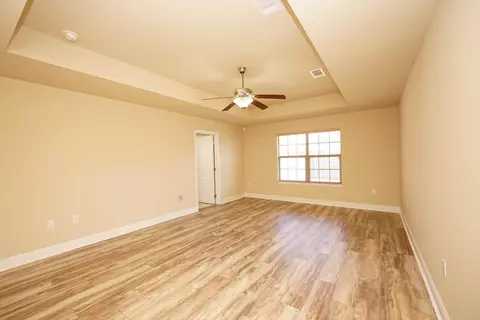 Living - 2391 Barberee Dr, Crestview, FL 32536 photo 5 of 9