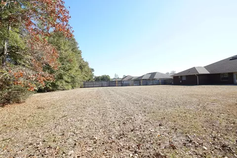 Exterior - 2391 Barberee Dr, Crestview, FL 32536 photo 10 of 11