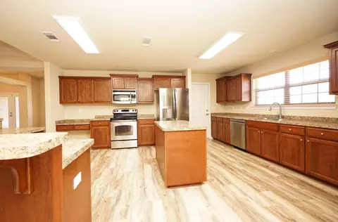 Kitchen - 2391 Barberee Dr, Crestview, FL 32536 photo 2 of 5