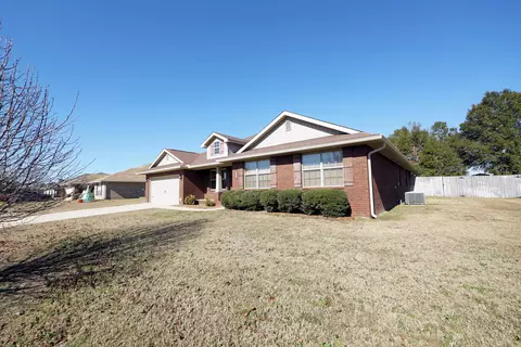 Exterior - 2391 Barberee Dr, Crestview, FL 32536 photo 3 of 11