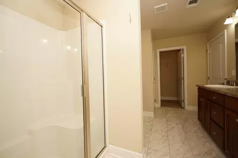 Bath - 2391 Barberee Dr, Crestview, FL 32536 photo 3 of 4