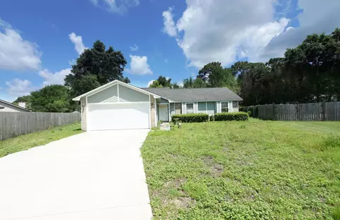 128 Meadow Woods Ln, Niceville, FL 32578