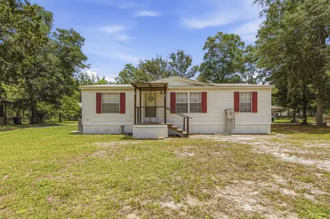 685 Mcdaniels Fishcamp Rd, Freeport, FL 32439