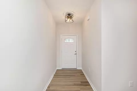 Entry Way - 3156 Forrest Ave, Crestview, FL 32539 photo 2 of 4