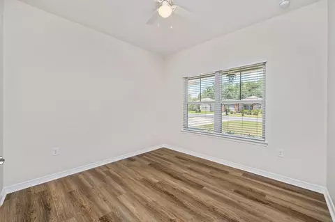Bedroom - 3156 Forrest Ave, Crestview, FL 32539 photo 5 of 10