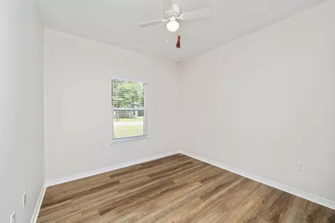 Bedroom - 3156 Forrest Ave, Crestview, FL 32539 photo 9 of 10