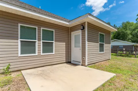 Exterior - 3156 Forrest Ave, Crestview, FL 32539 photo 5 of 7