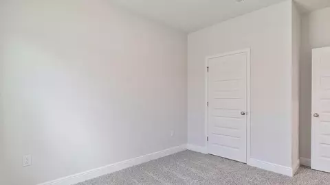 Bedroom - 8182 Fox Hunt Dr, Milton, FL 32583 photo 7 of 9