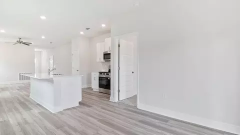 Entry Way - 8182 Fox Hunt Dr, Milton, FL 32583 photo 1 of 2