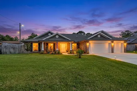 8262 Verano St, Navarre, FL 32566