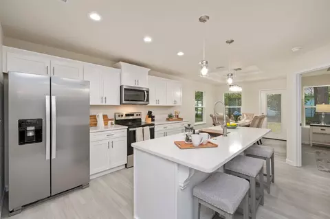 Kitchen - 150 N Booker St, Crestview, FL 32536 photo 2 of 4