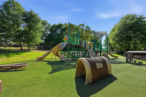 Other - 2672 Paddock Cir, Crestview, FL 32536 photo 13 of 14