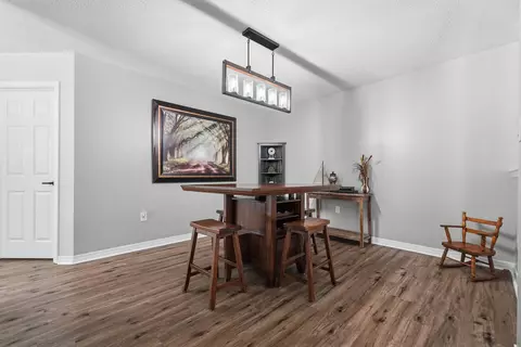 Dining - 2672 Paddock Cir, Crestview, FL 32536 photo 2 of 2