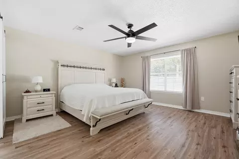 Bedroom - 2672 Paddock Cir, Crestview, FL 32536 photo 3 of 5