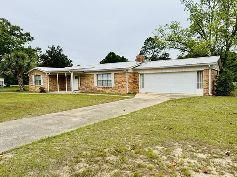 427 Cedar St, Florala, AL 36442