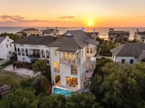 68 Stallworth Blvd, Santa Rosa Beach, FL 32459